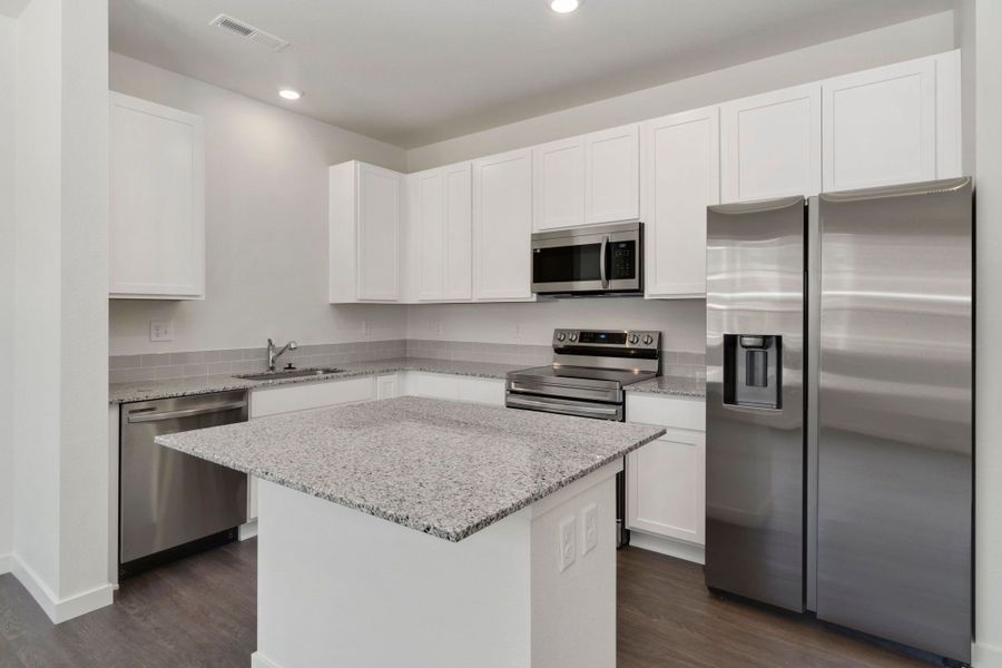 811 - Westcliff Townhome Kitchen