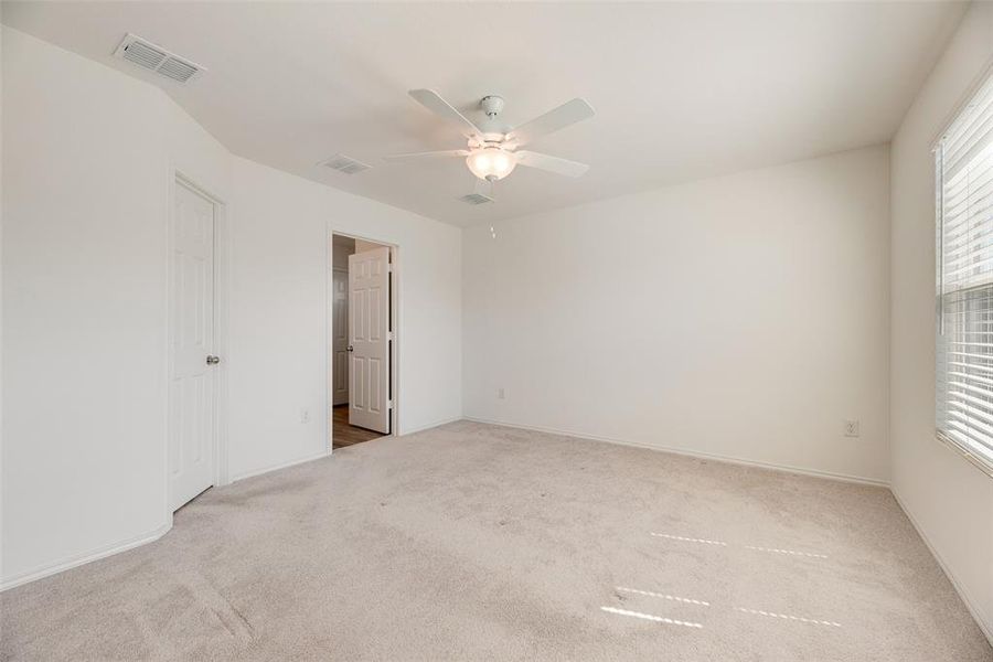 Spacious, unfurnished interior of a new home in Verandah, Royse City (Image 22). Spacious, unfurnished interior of a new home in Verandah, Royse City (Image 22).