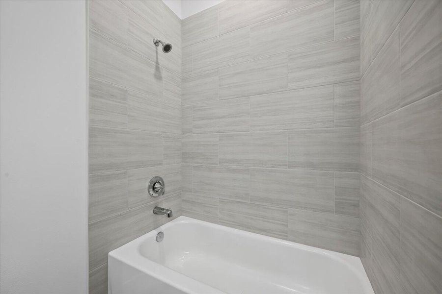 Furnished interior view inside a new home in , Loxahatchee (Image 5). Furnished interior view inside a new home in , Loxahatchee (Image 5).