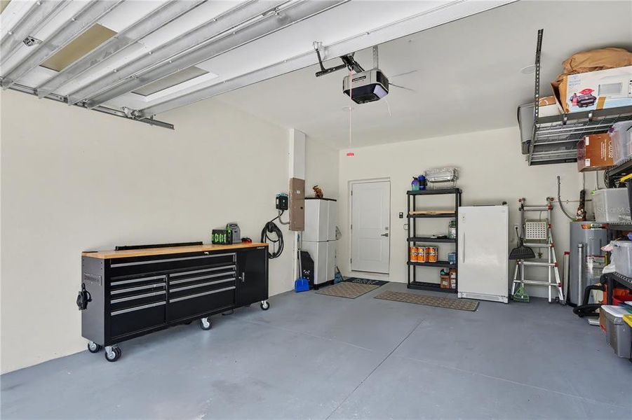 Spacious, unfurnished interior of a new home in , Pinellas Park (Image 19). Spacious, unfurnished interior of a new home in , Pinellas Park (Image 19).