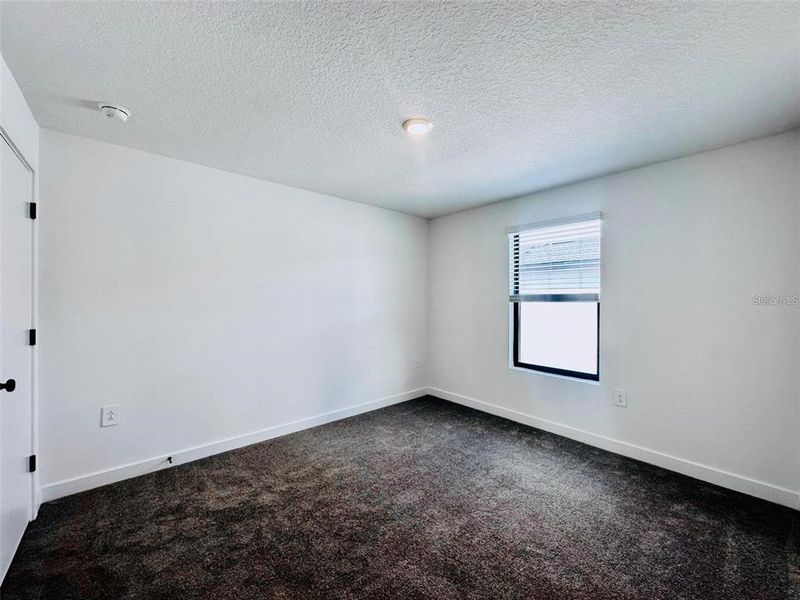 Spacious, unfurnished interior of a new home in , Kissimmee (Image 16).