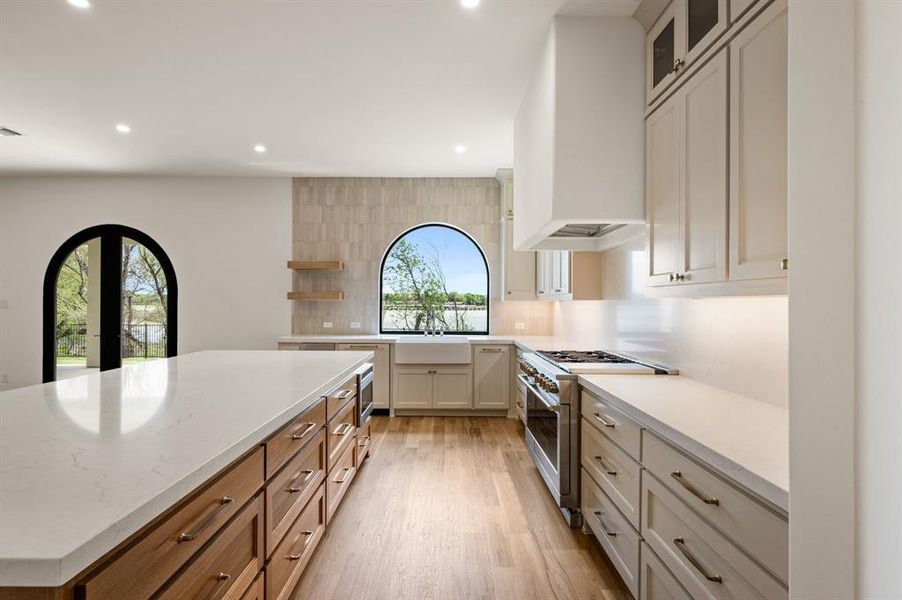 Furnished interior view inside a new home in The Resort on Eagle Mt. Lake, Fort Worth (Image 19).