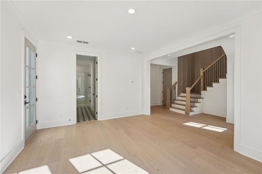 Spacious, unfurnished interior of a new home in Park Walke, Alpharetta (Image 52).