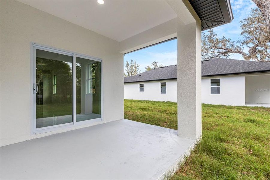 Exterior details and patio area of a home in , Tampa (Image 29).