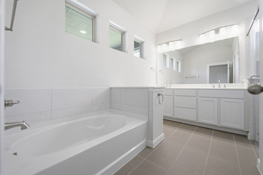 Furnished interior view inside a new home in La Terra, Celina (Image 13).