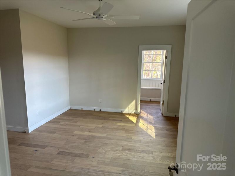 Spacious, unfurnished interior of a new home in , Salisbury (Image 12).