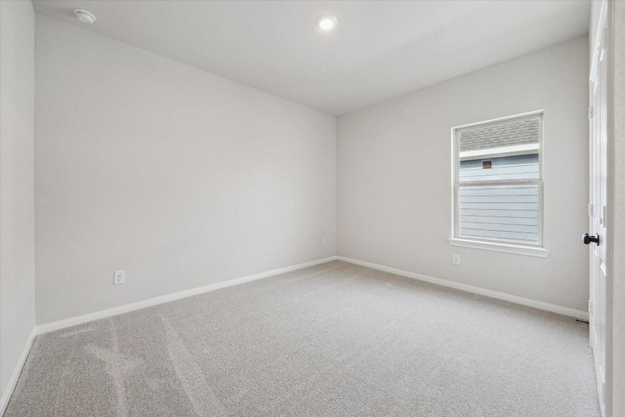 Spacious, unfurnished interior of a new home in Elyson, Katy (Image 16).