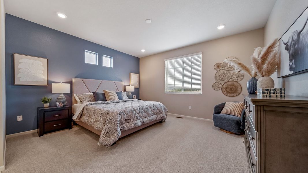 Furnished interior view inside a new home in Thompson River Ranch, Johnstown (Image 25).