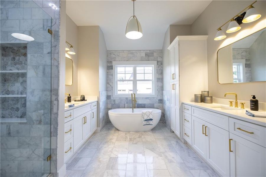 Furnished interior view inside a new home in , Jefferson (Image 11).