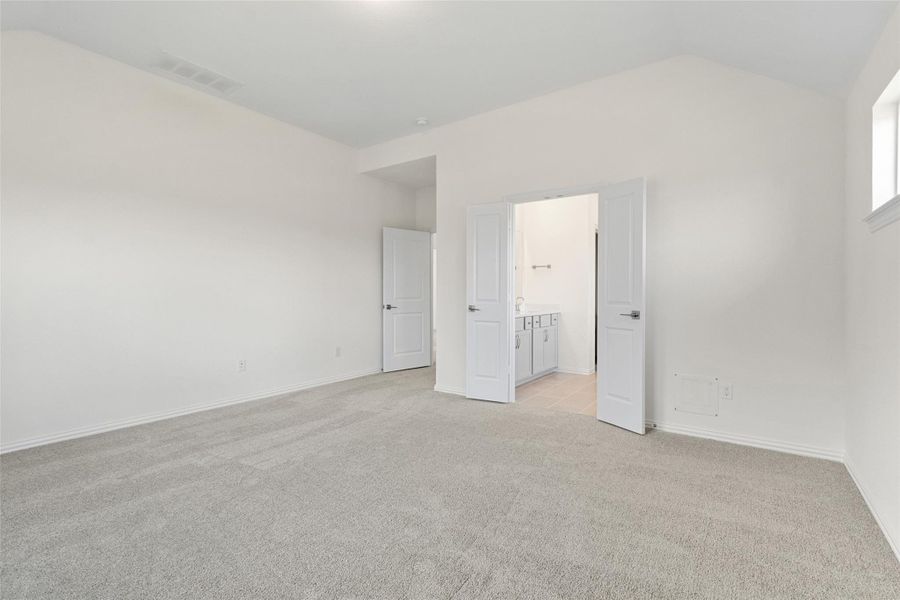 Spacious, unfurnished interior of a new home in Cypress Green, Hockley (Image 20).