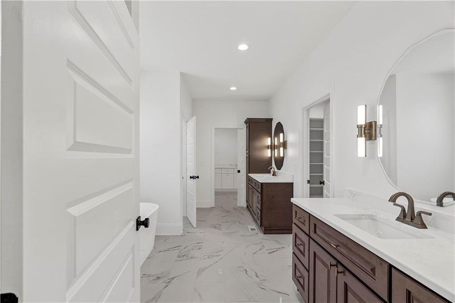 Furnished interior view inside a new home in , Calhoun (Image 15).