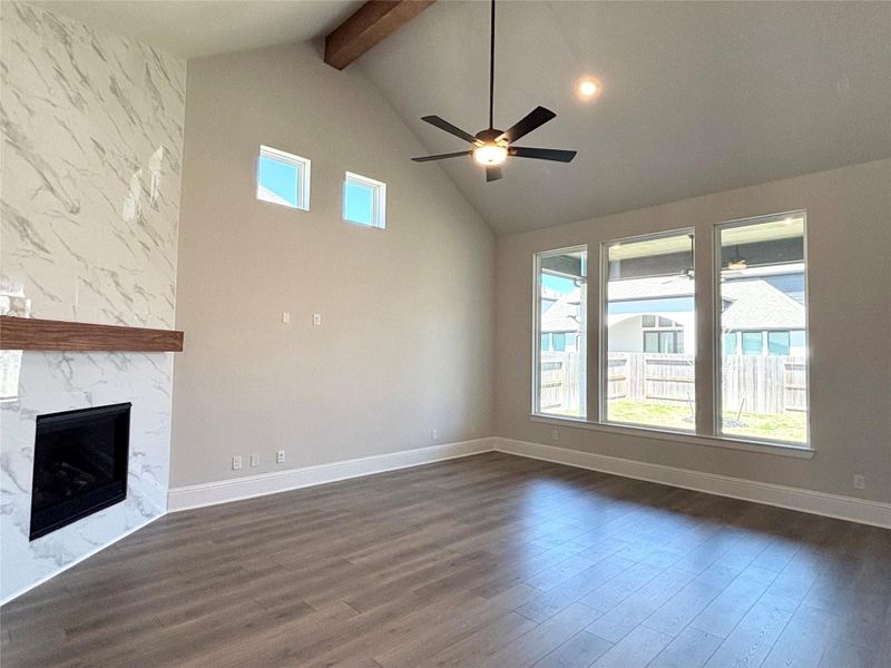 Spacious, unfurnished interior of a new home in Fulbrook on Fulshear Creek, Fulshear (Image 27).