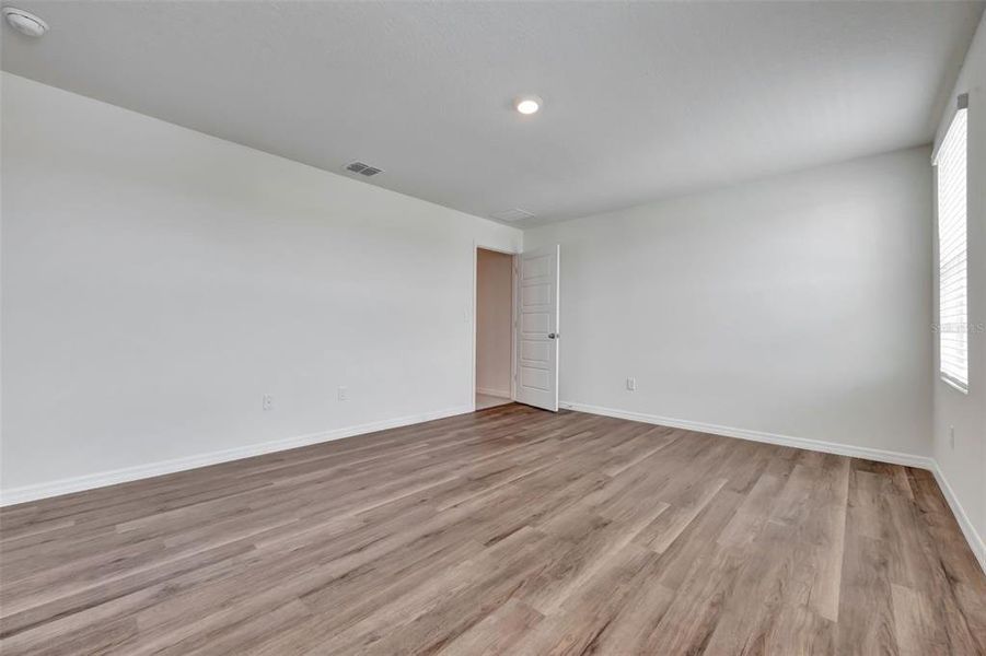 Spacious, unfurnished interior of a new home in Timberwalk, Mount Dora (Image 12). Spacious, unfurnished interior of a new home in Timberwalk, Mount Dora (Image 12).
