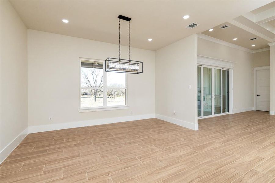 Spacious, unfurnished interior of a new home in , Granbury (Image 21).