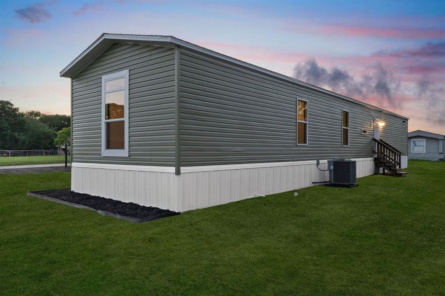 Exterior details and patio area of a home in , Gun Barrel City (Image 19).