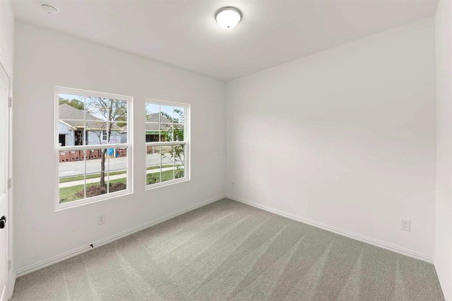 Spacious, unfurnished interior of a new home in Monticello Park, Princeton (Image 15).