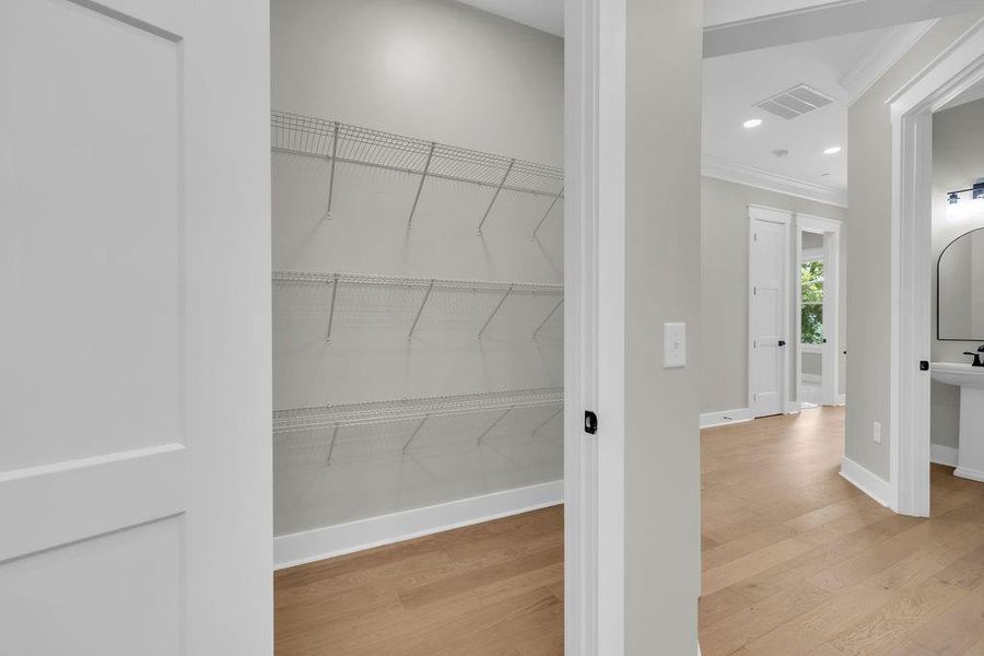 Spacious, unfurnished interior of a new home in , Marietta (Image 29).