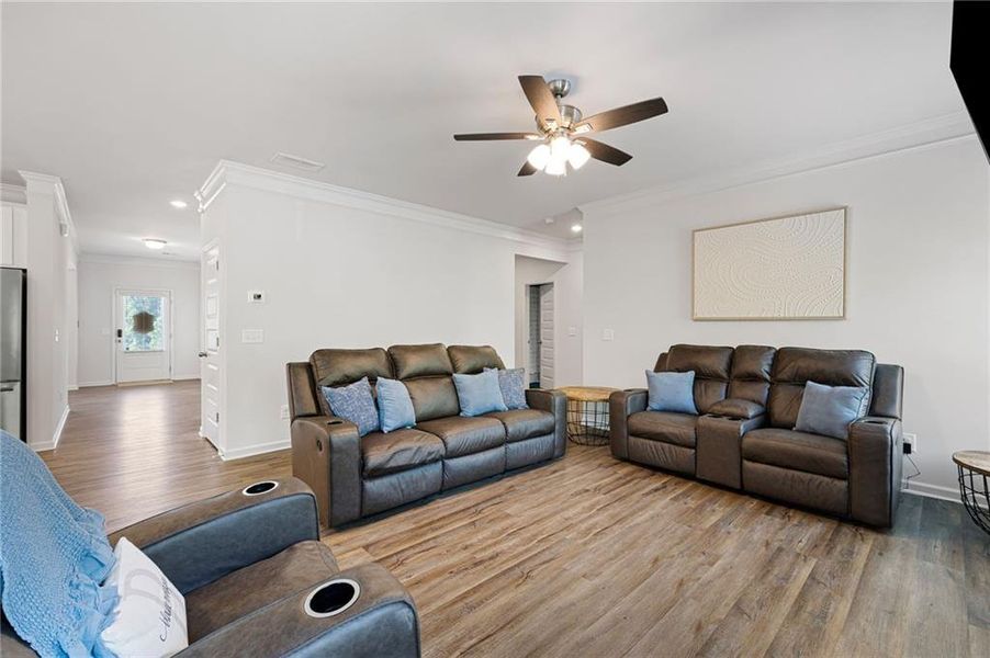 Furnished interior view inside a new home in , Dallas (Image 25).