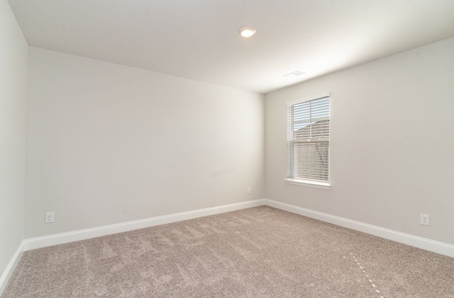 Representative unfurnished interior of a home built from the BELFORT by D.R. Horton in Brunswick Plantation, Calabash (Image 23).