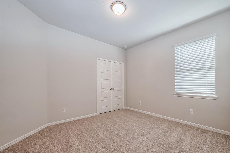 Spacious, unfurnished interior of a new home in Sunterra, Katy (Image 28). Spacious, unfurnished interior of a new home in Sunterra, Katy (Image 28).