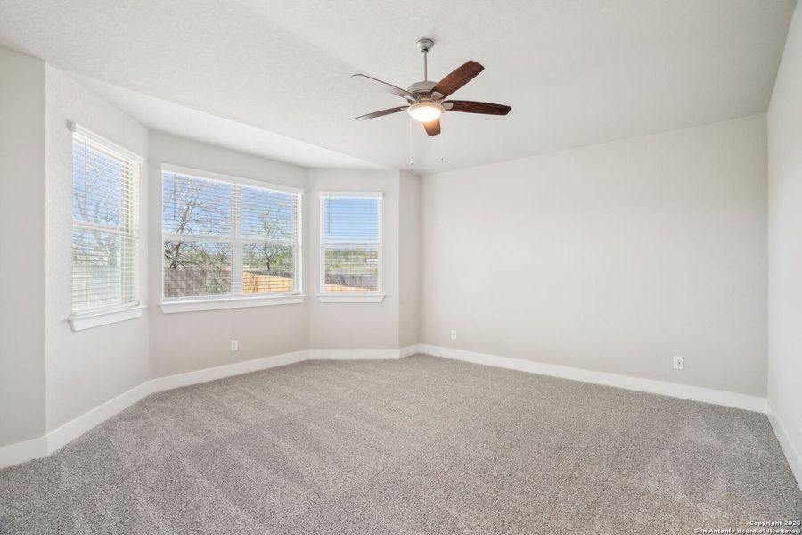 Spacious, unfurnished interior of a new home in Comanche Ridge, San Antonio (Image 23). Spacious, unfurnished interior of a new home in Comanche Ridge, San Antonio (Image 23).
