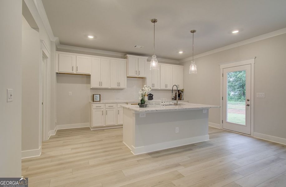Furnished interior view inside a new home in Ponderosa Farms Estates, Gainesville (Image 5). Furnished interior view inside a new home in Ponderosa Farms Estates, Gainesville (Image 5).