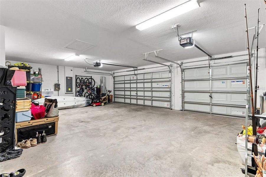 Spacious, unfurnished interior of a new home in Balm Grove, Wimauma (Image 22).