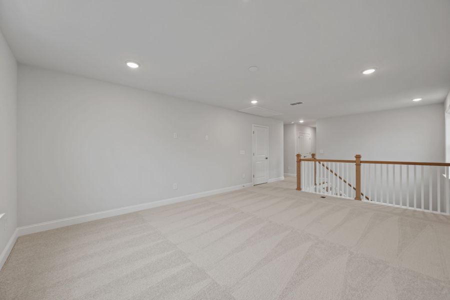 Spacious, unfurnished interior of a new home in Carriage Estates, Lexington (Image 23).