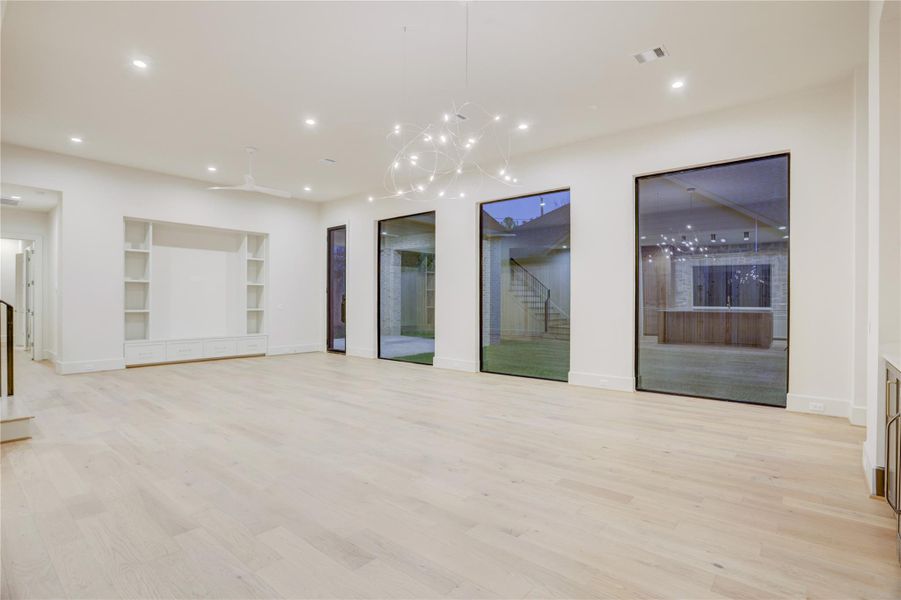 Spacious, unfurnished interior of a new home in , Houston (Image 21).