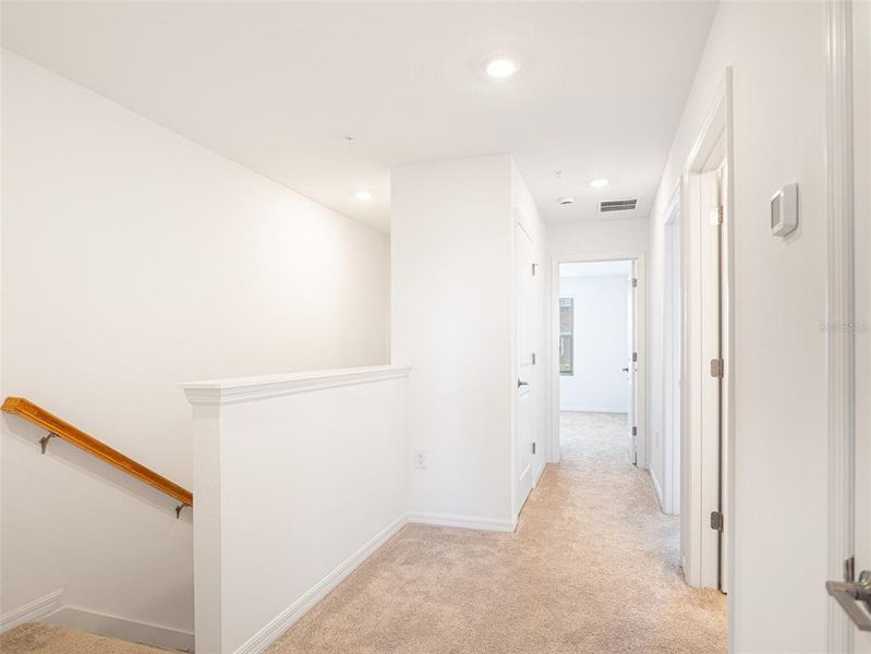 Spacious, unfurnished interior of a new home in , St. Cloud (Image 24).