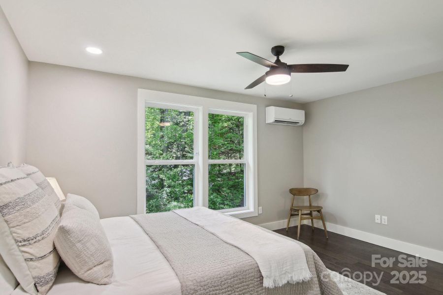 Furnished interior view inside a new home in , Maggie Valley (Image 16).
