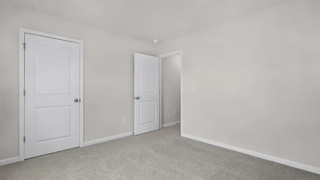 Spacious, unfurnished interior of a new home in Martin Farms, Aberdeen (Image 24).