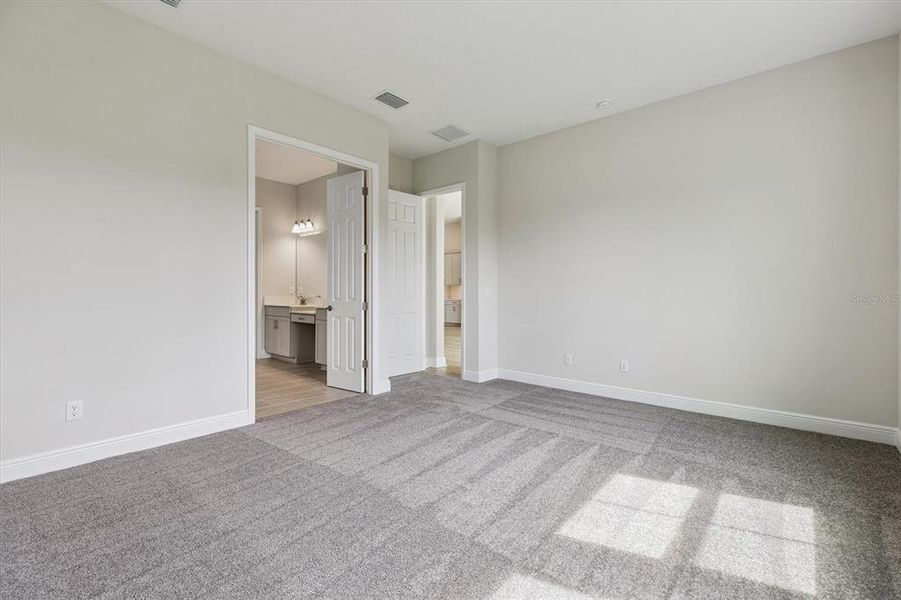 Spacious, unfurnished interior of a new home in Mirada, San Antonio (Image 22). Spacious, unfurnished interior of a new home in Mirada, San Antonio (Image 22).