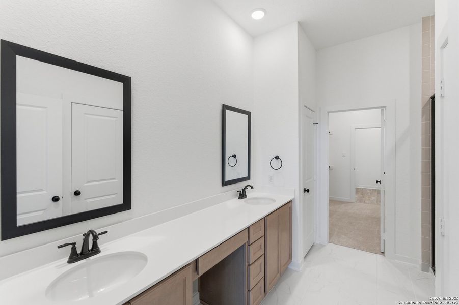 Furnished interior view inside a new home in The Crossvine – Garden Homes, Schertz (Image 8). Furnished interior view inside a new home in The Crossvine – Garden Homes, Schertz (Image 8).