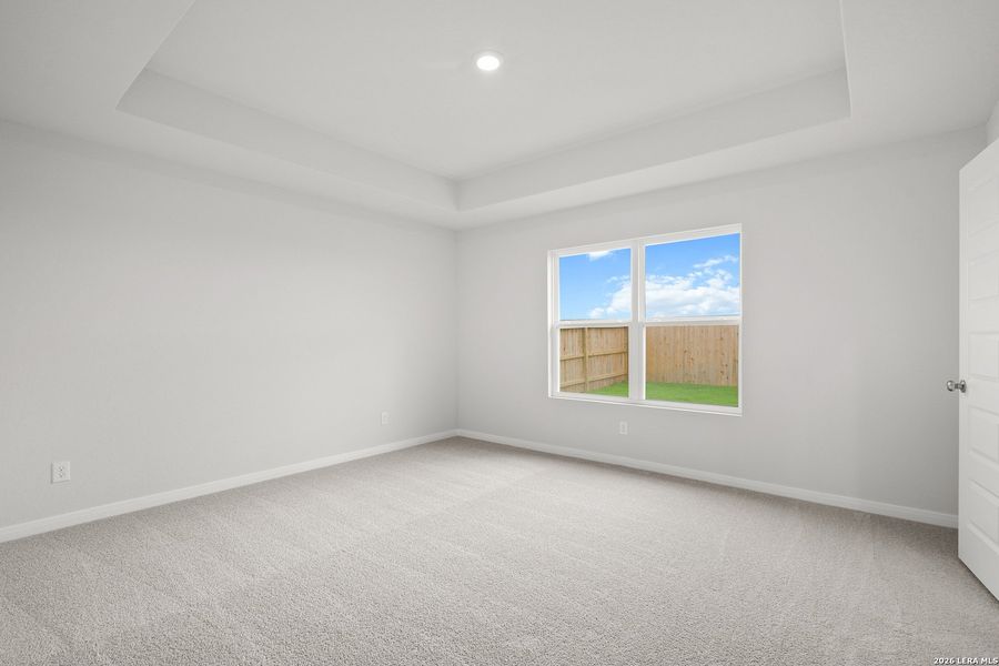 Spacious, unfurnished interior of a new home in Dauer Ranch, New Braunfels (Image 22). Spacious, unfurnished interior of a new home in Dauer Ranch, New Braunfels (Image 22).