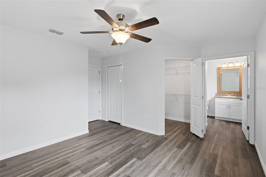 Spacious, unfurnished interior of a new home in , Apopka (Image 21).