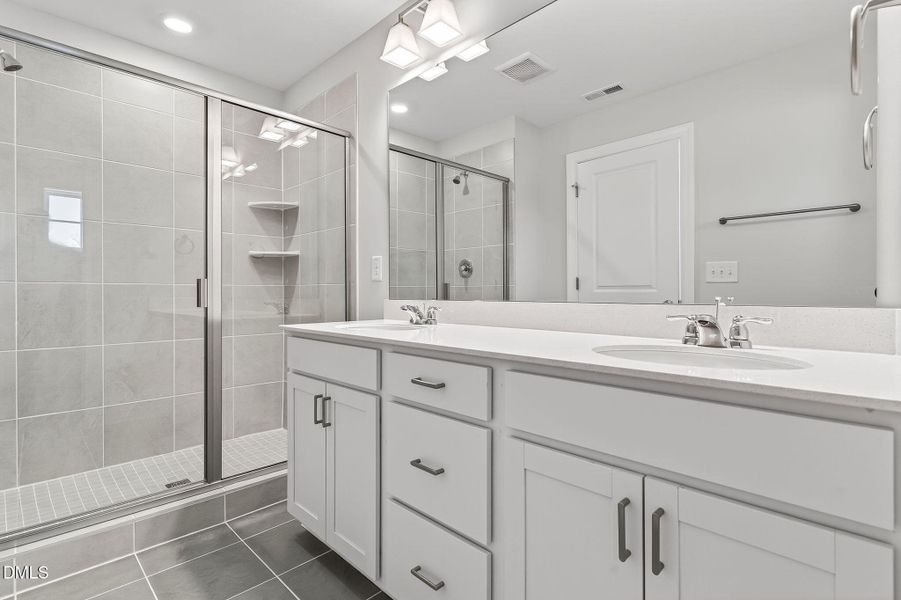 Ral_Forestville_Lot20 (35)