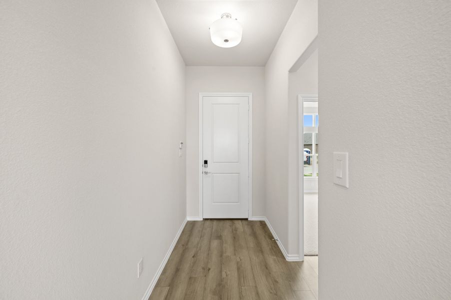 Spacious, unfurnished interior of a new home in Meadow Park at The Meadows, Ponder (Image 16).