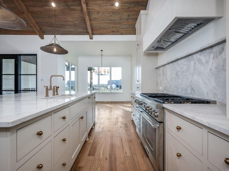 Furnished interior view inside a new home in , Northlake (Image 10).