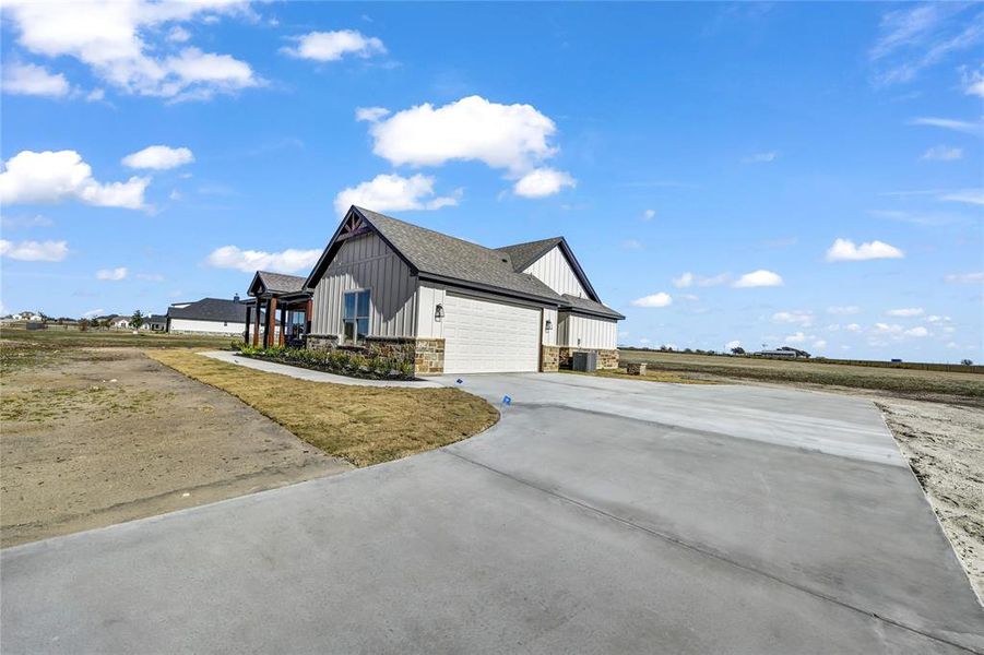 Exterior details and patio area of a home in , Cresson (Image 35).