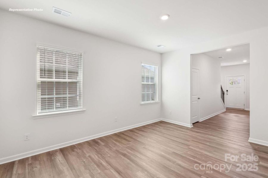Spacious, unfurnished interior of a new home in Stanton, Richburg (Image 15).