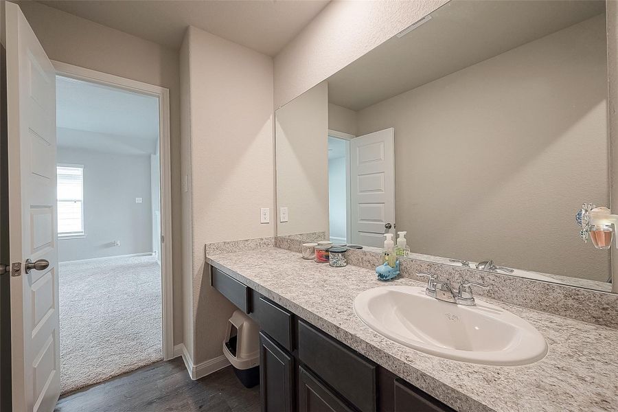 Furnished interior view inside a new home in Cliffstone Hills, Conroe (Image 16). Furnished interior view inside a new home in Cliffstone Hills, Conroe (Image 16).