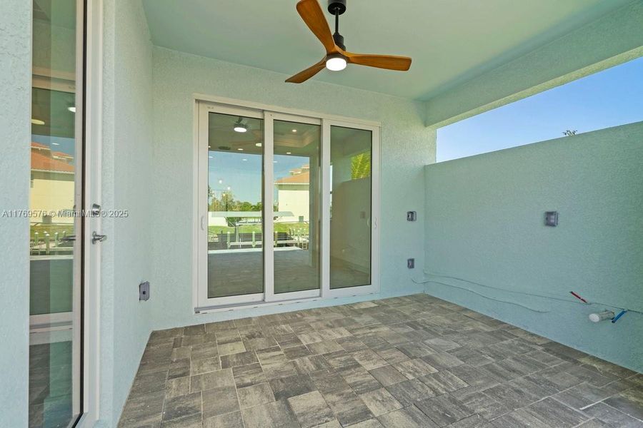 Image 32 of a home in . Image 32 of a home in .