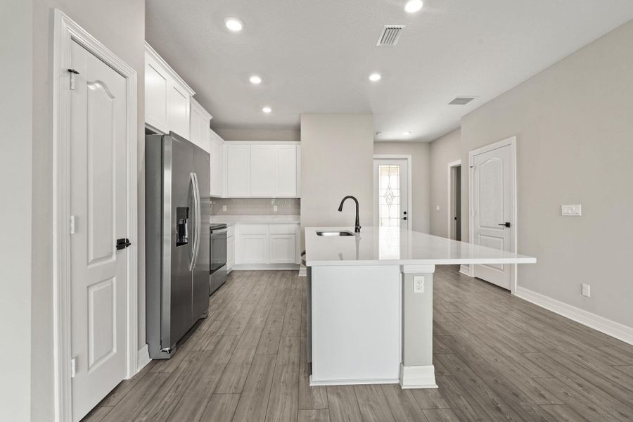 37-web-or-mls-DSC00934 37-web-or-mls-DSC00934
