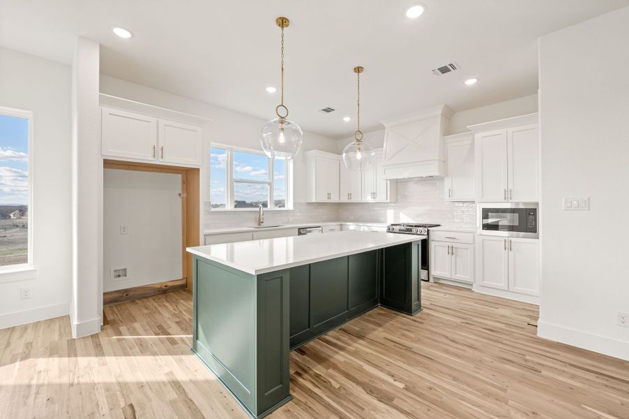 Furnished interior view inside a new home in Rocky Top Ranch, Reno (Image 11).