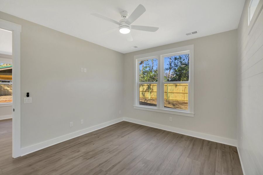 Spacious, unfurnished interior of a new home in , Charleston (Image 31).