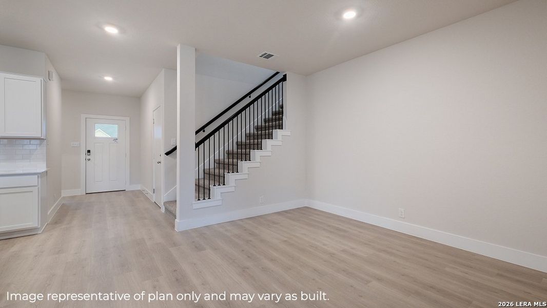 Spacious, unfurnished interior of a new home in Brookstone Creek, San Antonio (Image 14).