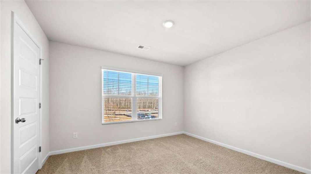 Spacious, unfurnished interior of a new home in Poplar Preserve, Newnan (Image 22).