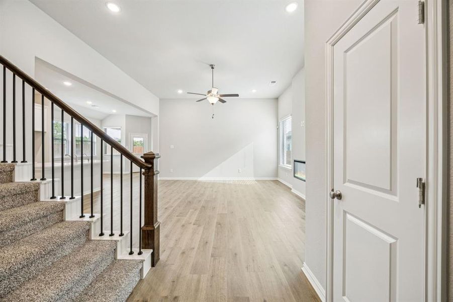 Spacious, unfurnished interior of a new home in Bel Air Village, Sherman (Image 10). Spacious, unfurnished interior of a new home in Bel Air Village, Sherman (Image 10).