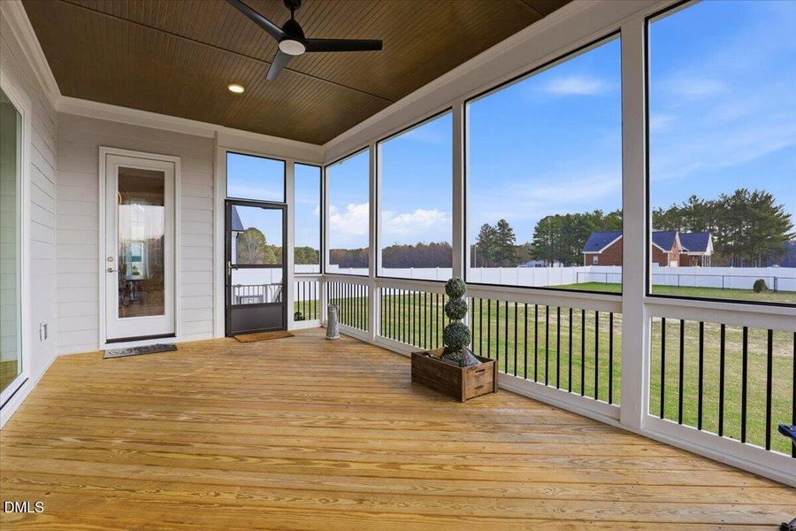 08-110 Summerlin Dr-8